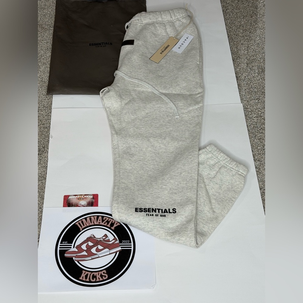 Essentials Fear of God Light Oatmeal Cuffed Sweatpants Size Large